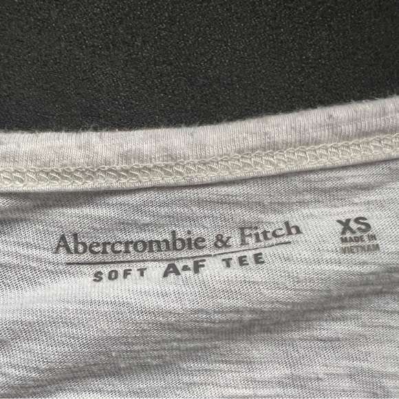 Abercrombie & Fitch Soft AF Tee Size XS - Picture 2 of 2